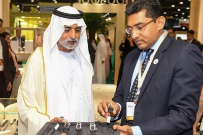 معرض أبوظبي للمجوهرات والساعات يفتح أبوابه في 26 أكتوبر بعرض لعلامات تجارية ومبادرات إلكترونية جديدة للمنطقة بأكملها