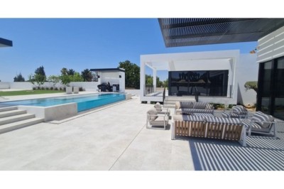 Sustainable construction key to UAE’s infrastructure growth - Tile of Spain