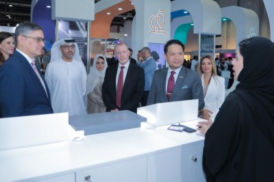 سعادة الدكتور حسان المهيري وكيل الوزارة المساعد لقطاع المناهج يفتتح فعاليات أكبر حدث تعليمي في دولة الإمارات