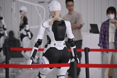 EXEED تستعرض روبوتات AiMOGA الذكية ونسخة ES فائقة الأداء في معرض شنغهاي الدولي للسيارات: حقبة جديدة من الابتكار القائم على الذكاء والأداء