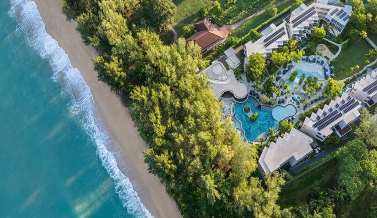 استمتعوا بلحظات من الهدوء والاسترخاء عند شاطىء البحر في منتجع لو ميريديان بوكيت ماي خاو ...